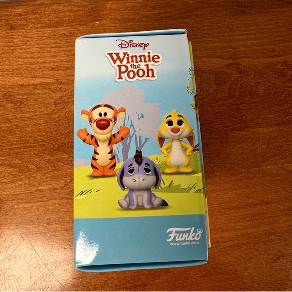 Funko Disney Winnie the Pooh Mini Vinyls Tigger Vinyl Figure w Box Collectible - Picture 2 of 6